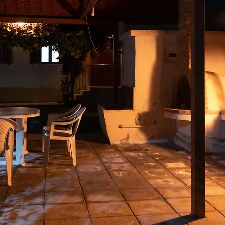 Fyllenia Country Home, Aridaia, Pozar Baths بيت للعطل Chrisi