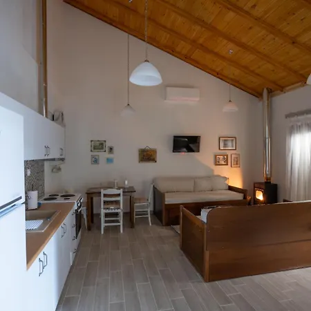 Fyllenia Country Home, Aridaia, Pozar Baths * Chrisi