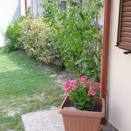 Fyllenia Country Home, Aridaia, Pozar Baths