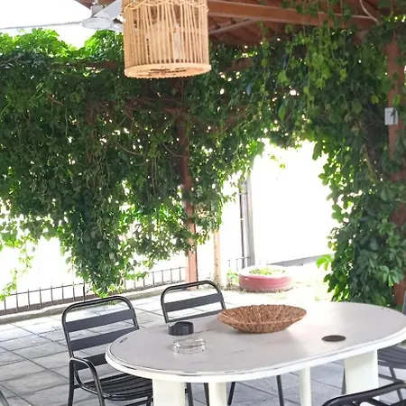 Fyllenia Country Home, Aridaia, Pozar Baths 度假居 *