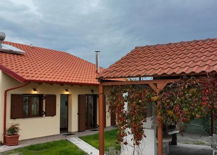 Fyllenia Country Home, Aridaia, Pozar Baths *